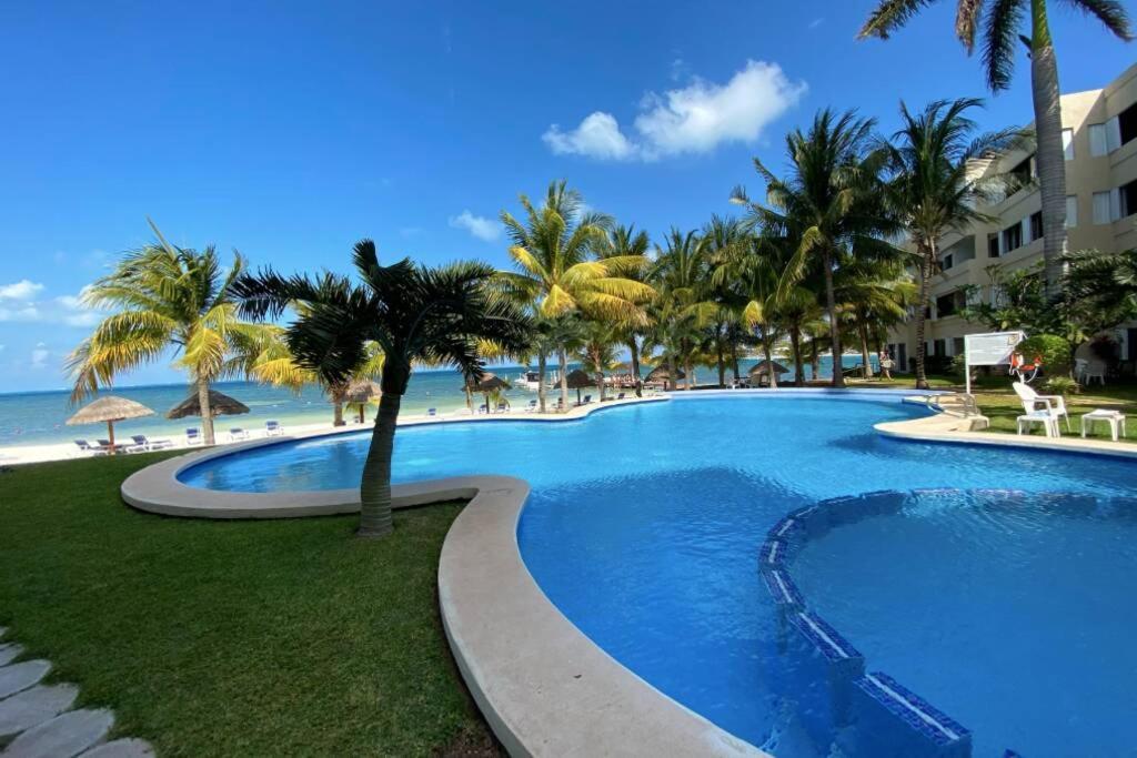 Oceanfront Condo Bm By Andiani Cancún Exterior foto